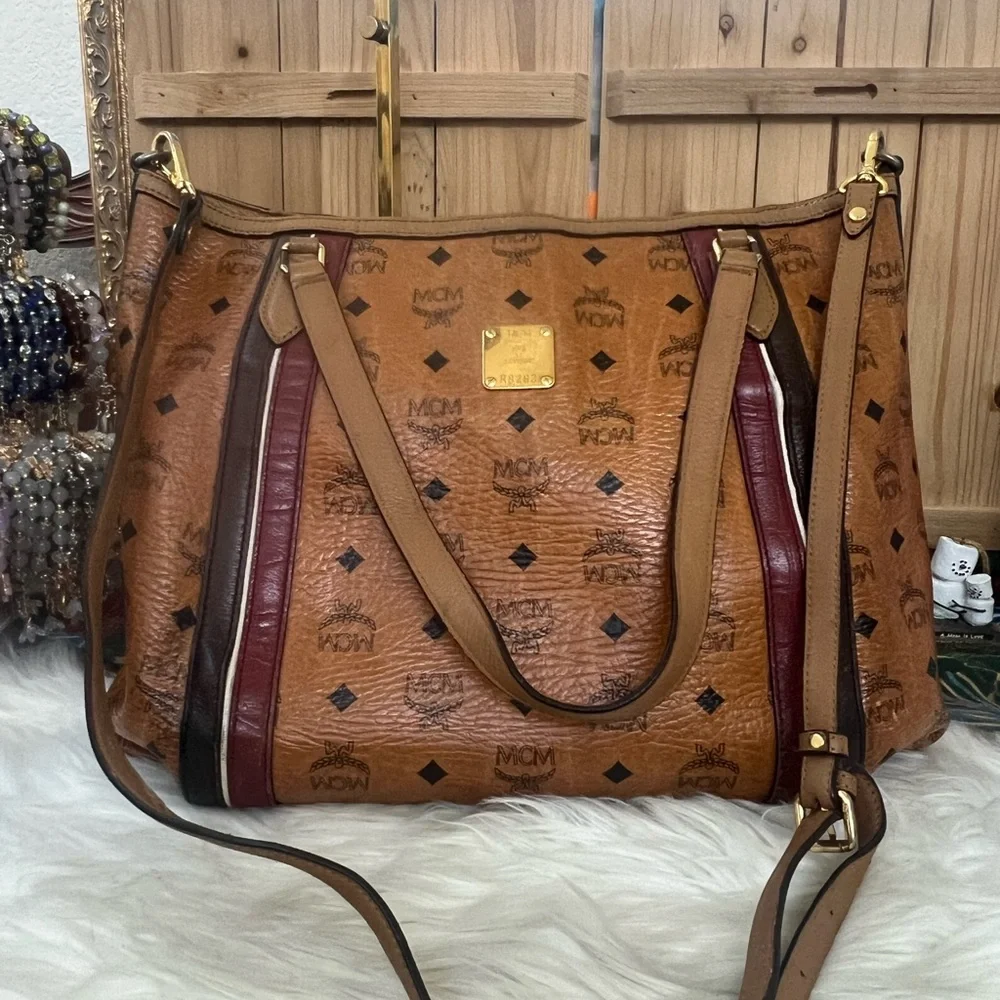 MCM Tan and Burgundy Logo Tote - Picture 14 of 15